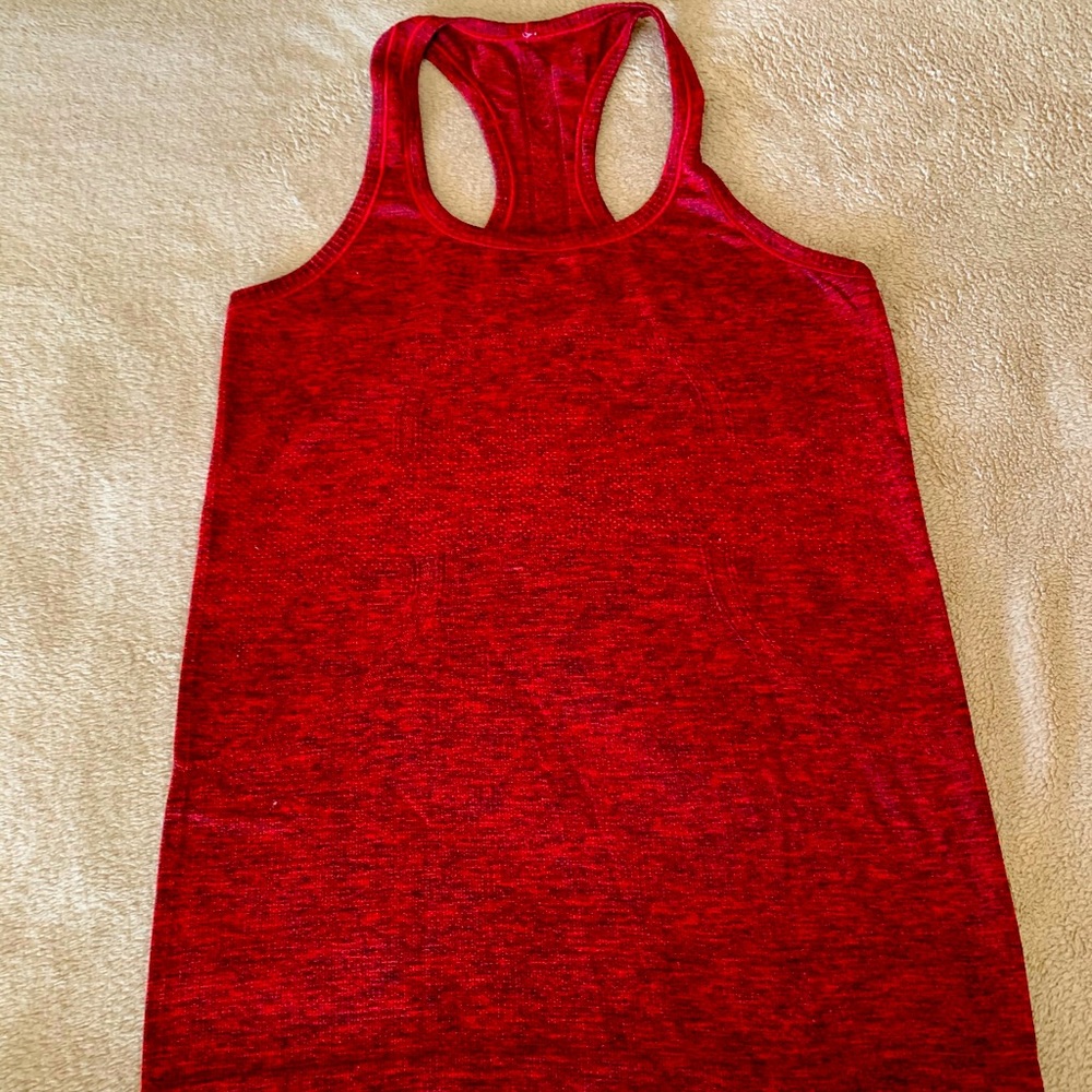 Lululemon tank top